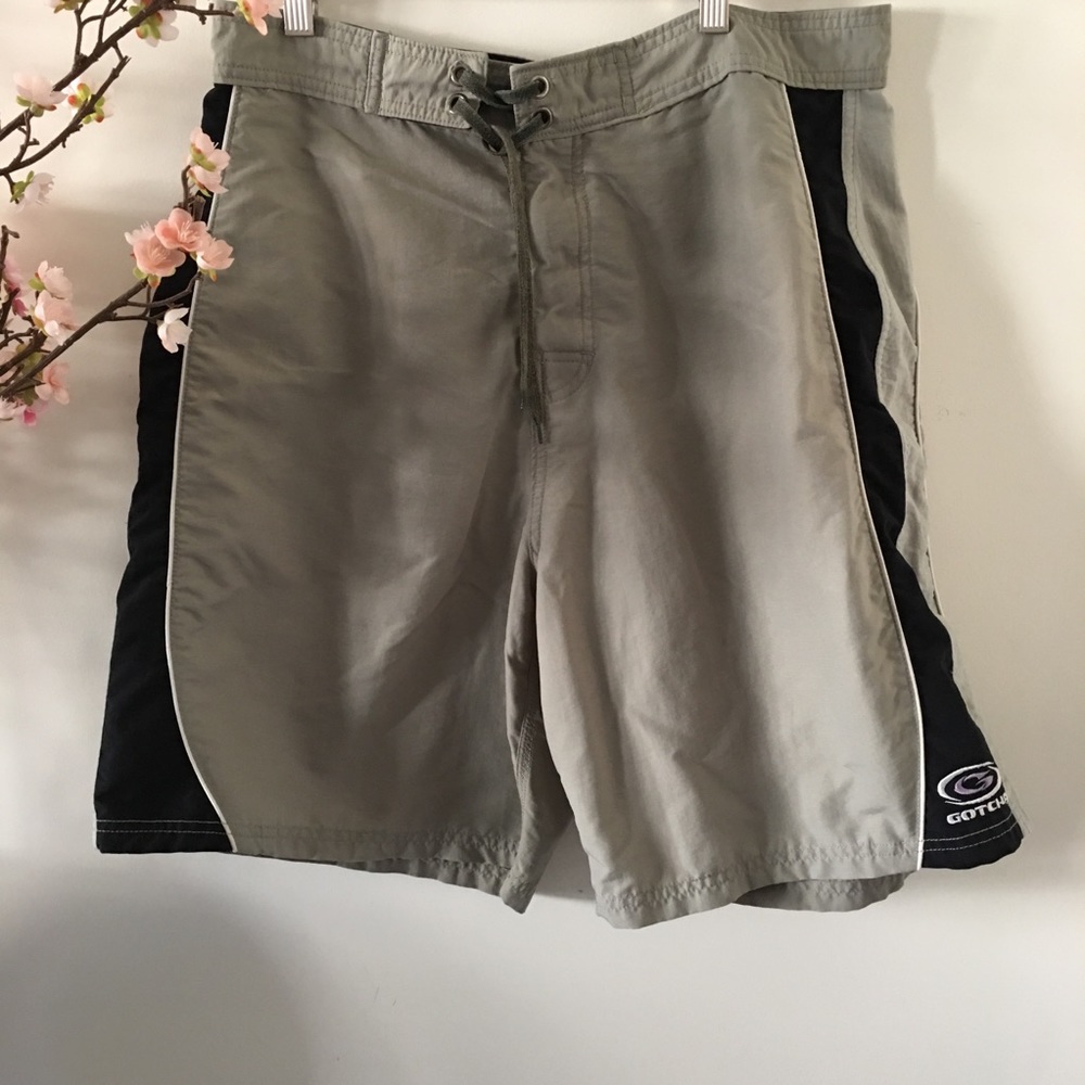 Gotcha Tan Board Shorts Size 34